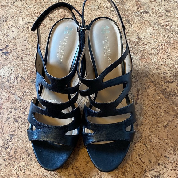 Naturalizer Black pumps - Picture 2 of 7